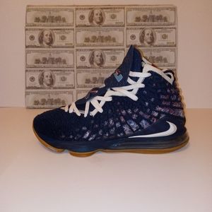 Nike Lebron 17 "UCONN" Mens Size 10